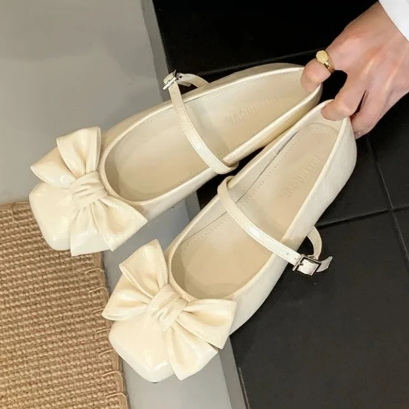 Women Shoes Branded - Sevimli Fiyonklu Kare Burunlu Tasarım Altın