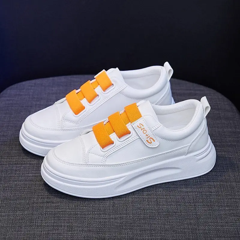 Kadınlar için çok yönlü beyaz  - Women Shoes Must Have incelemesi ve fiyatı